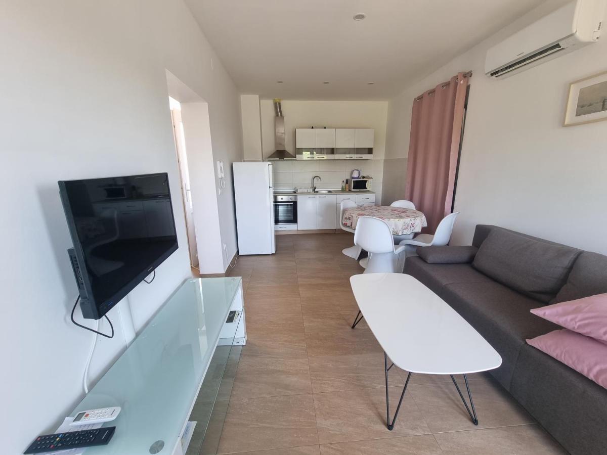 Apartmani Jozic Seline ภายนอก รูปภาพ