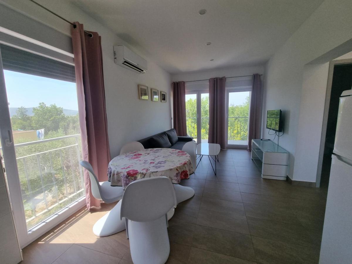 Apartmani Jozic Seline ภายนอก รูปภาพ