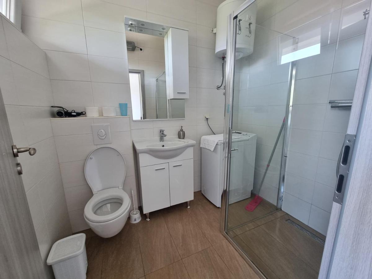 Apartmani Jozic Seline ภายนอก รูปภาพ