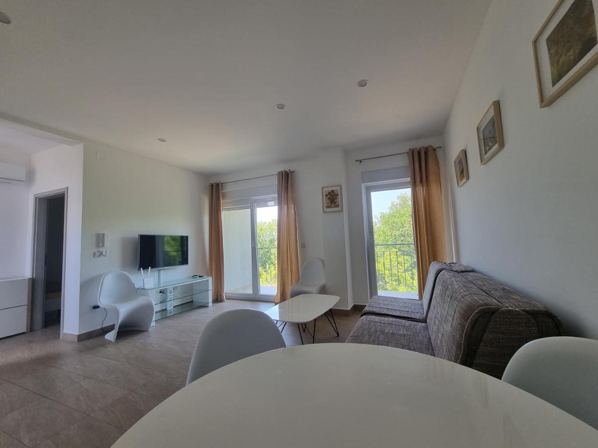 Apartmani Jozic Seline ภายนอก รูปภาพ