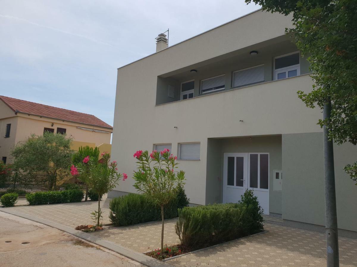 Apartmani Jozic Seline ภายนอก รูปภาพ