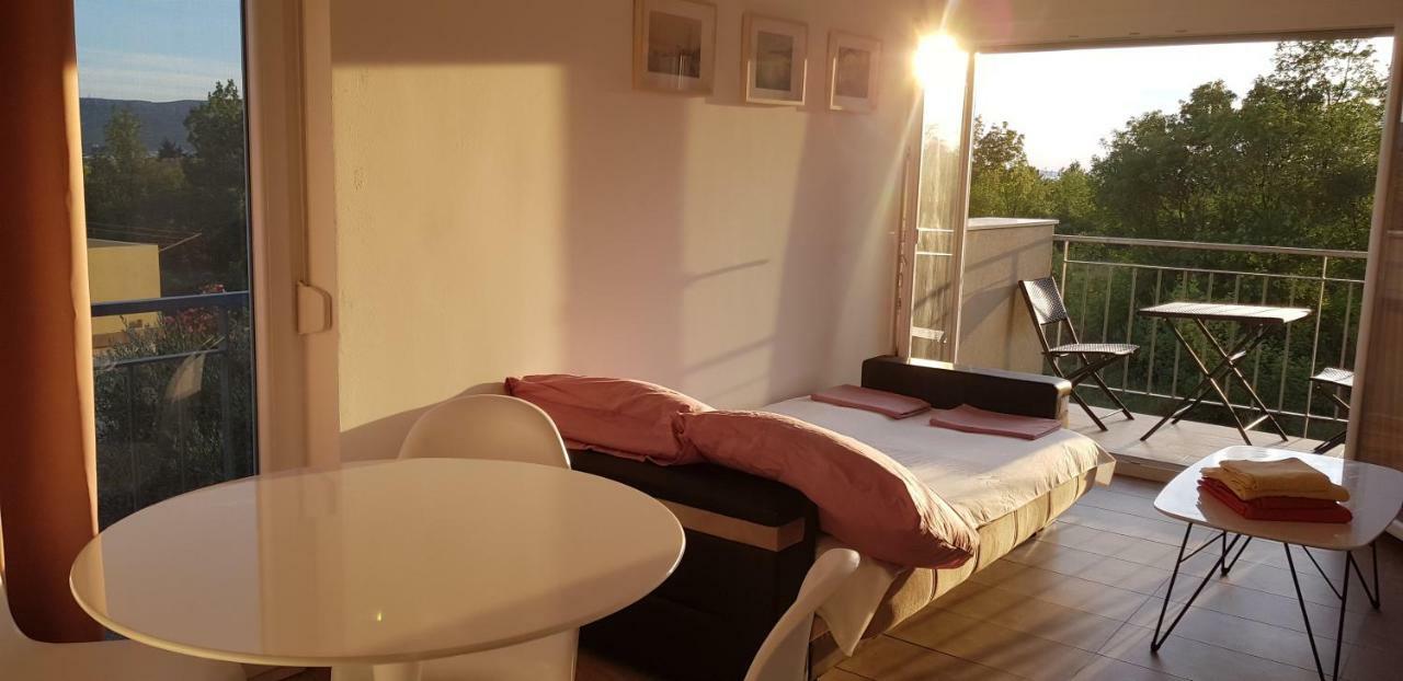 Apartmani Jozic Seline ภายนอก รูปภาพ